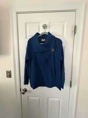 Irish  Blue Cable-Knit Shawl Collar Sweater